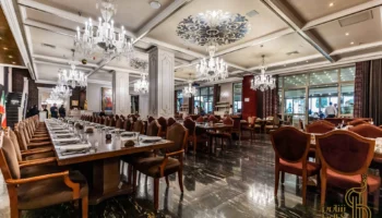 مجموعهی شاندیز گالریا