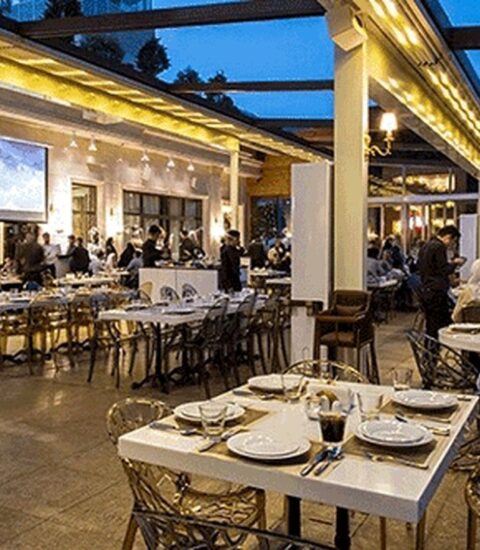 مجموعهی شاندیز گالریا